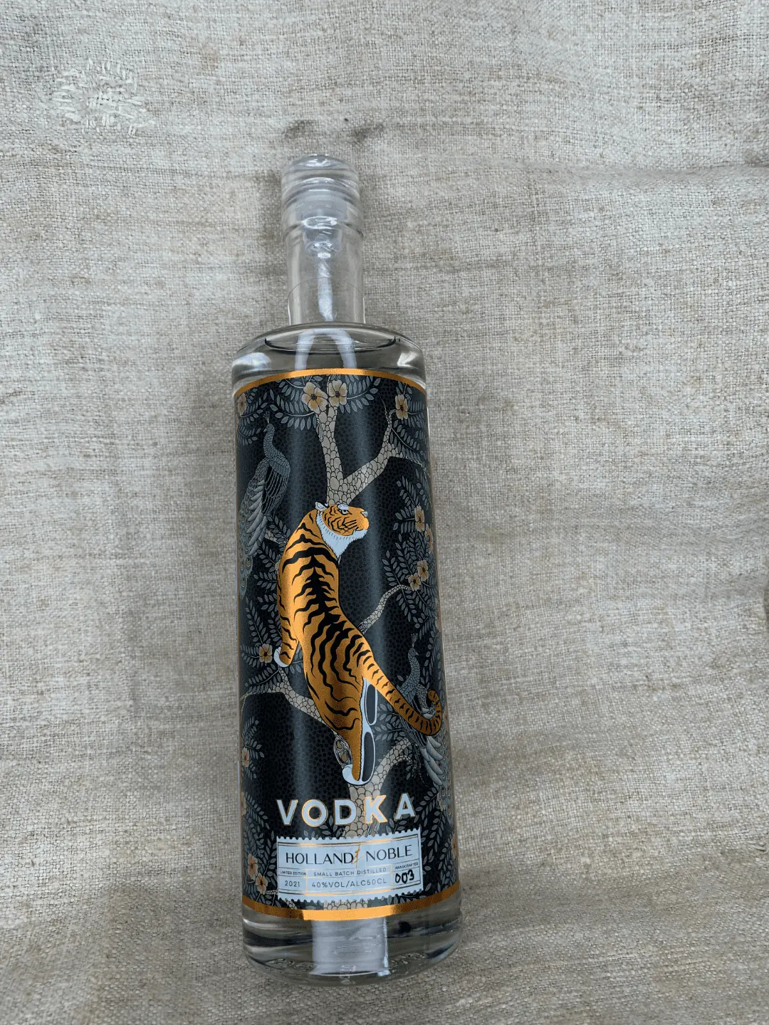 Holland Noble Verdejo Vodka 05 l 40Vol. v